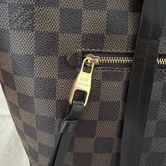 SOLD Authentic Louis Vuitton Iena MM - Picture 9 of 13